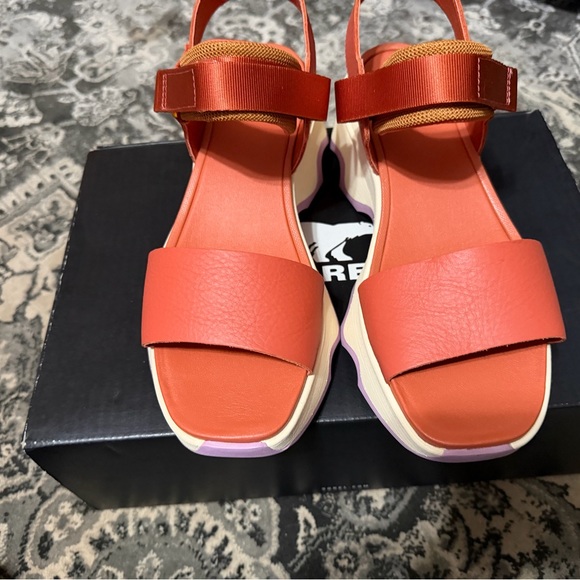 Sorel Kinetic Impact Y-Strap High Sandal - 8.5 Women’s - Picture 3 of 5